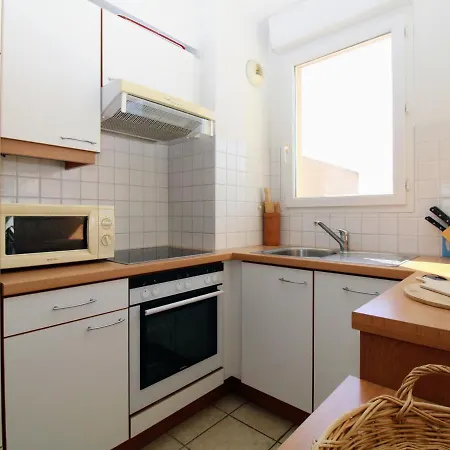 Cyprien - T3 Pour 6 Pers. - Piscine Collective, Terrasse, Parking - Fr-1-309-357 Apartment