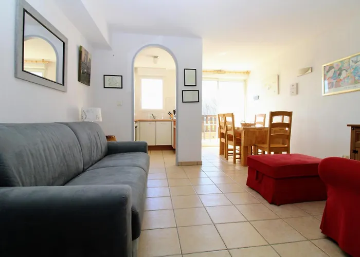 Cyprien - T3 Pour 6 Pers. - Piscine Collective, Terrasse, Parking - Fr-1-309-357