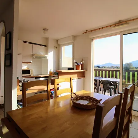 Cyprien : T3 Avec Toit Terrasse, Piscine Et Acces Direct A La - Fr-1-309-357
